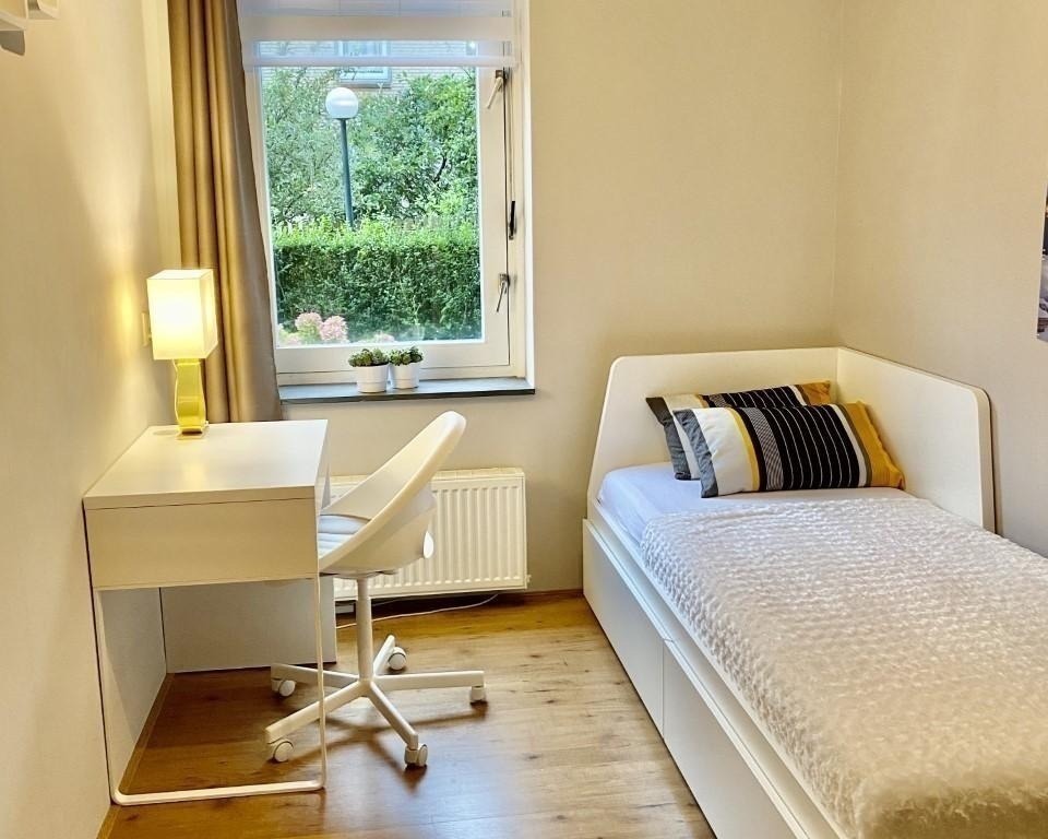 Kamer aan de Coolsestraat — foto 1
