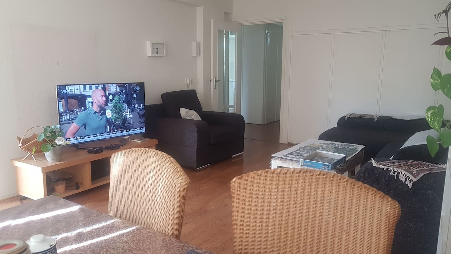 Kamer aan de Nieuwendamlaan — foto 1