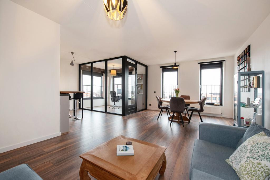 Appartement aan de Winkelcentrum Leidschenveen — foto 1