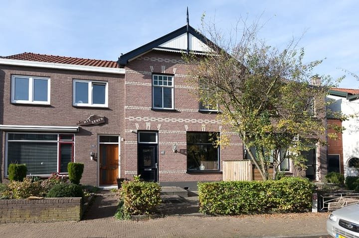 Eengezinswoning aan de Rozenstraat — foto 1