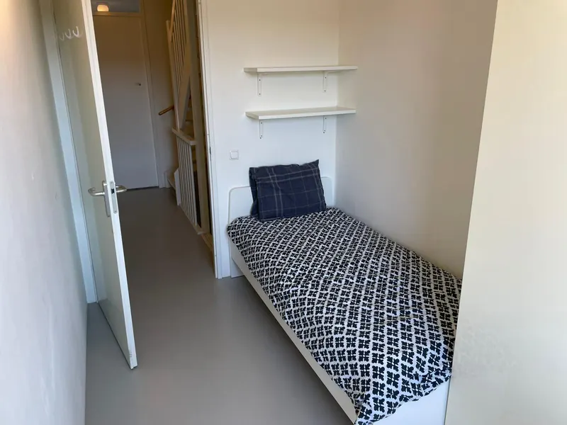 Kamer in Almere, Almere