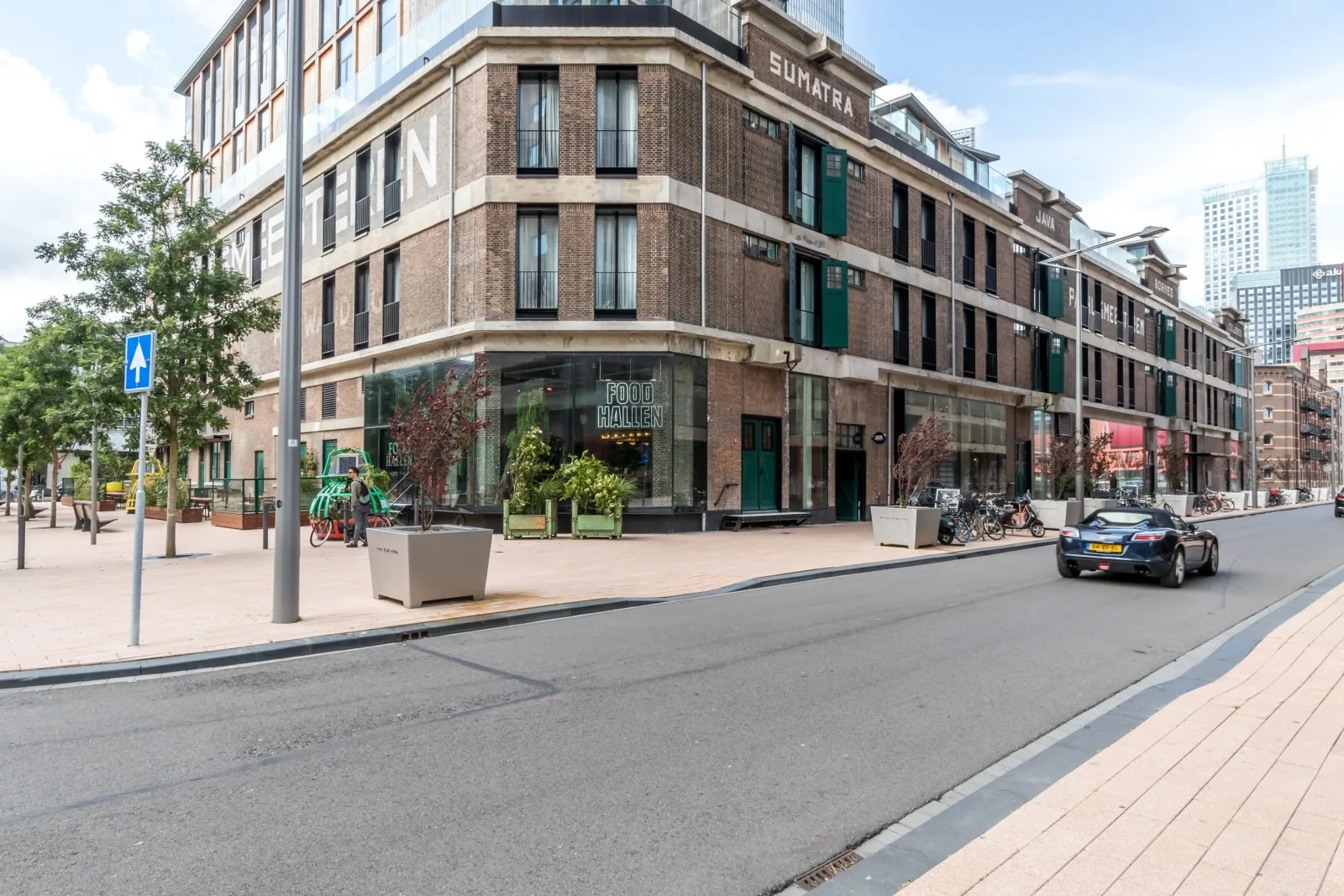 Appartement aan de Van der Hoevenplein — foto 1