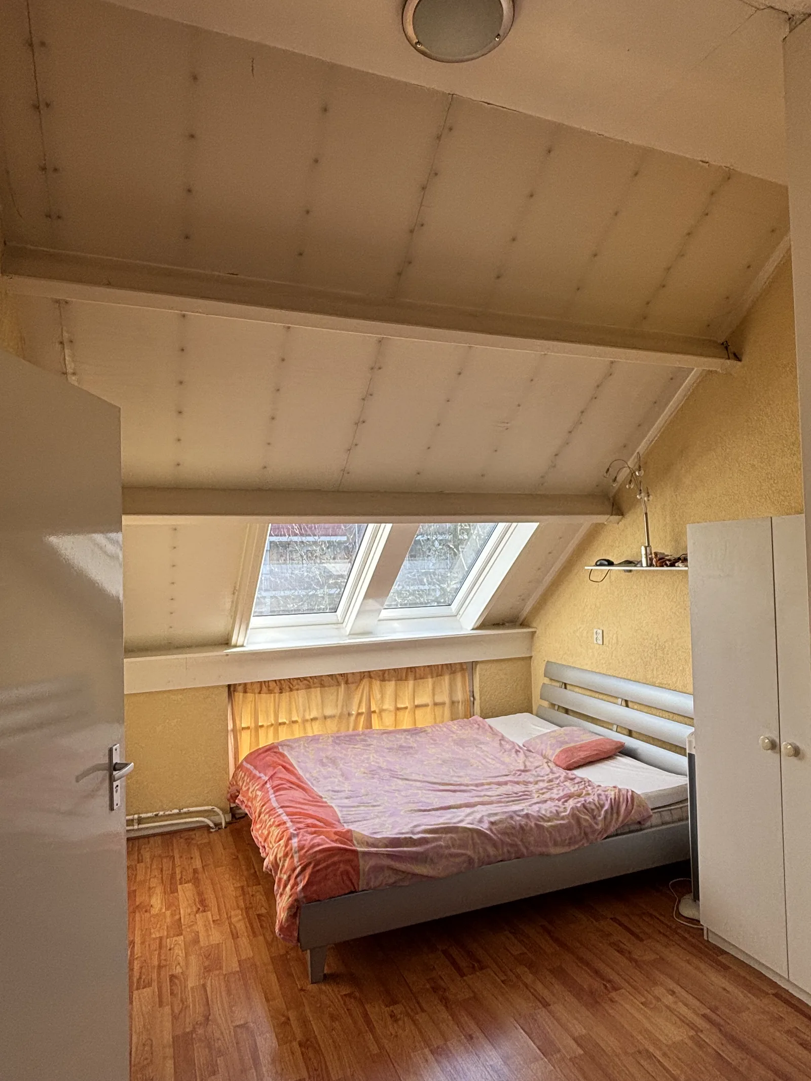 Kamer aan de Hilversumstraat — foto 1