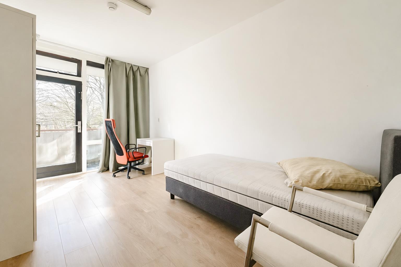 Kamer aan de Aaf Bouberstraat — foto 1