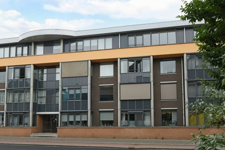 Appartement aan de Naarderstraat — foto 1