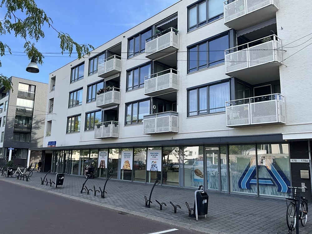 Appartement aan de Manis Krijgsmanhof — foto 1