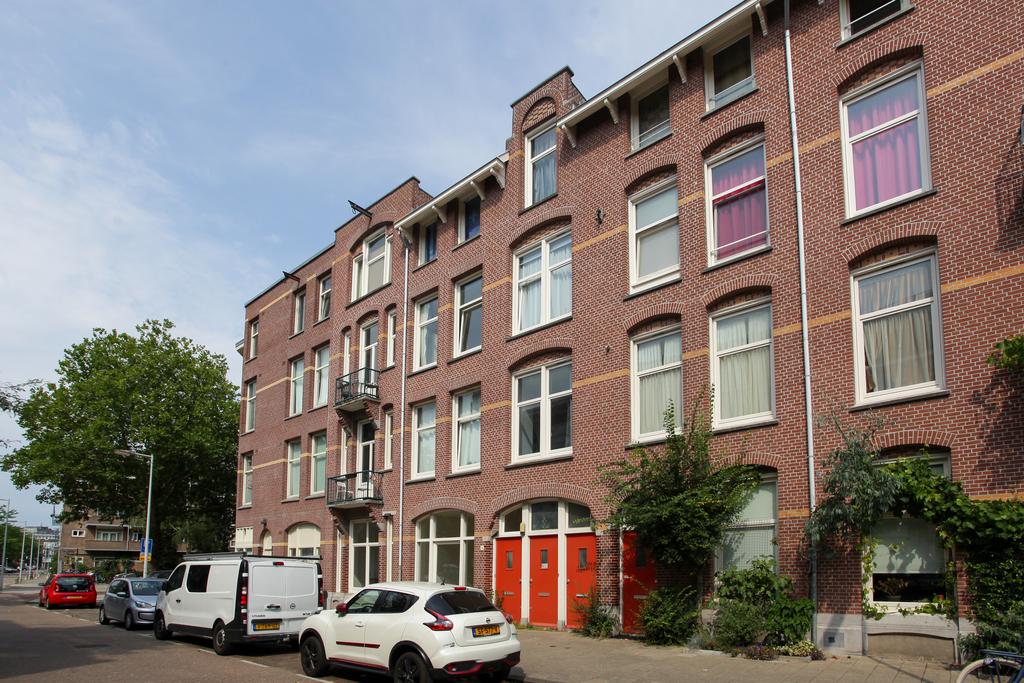 Appartement aan de Reinaert de Vosstraat — foto 1
