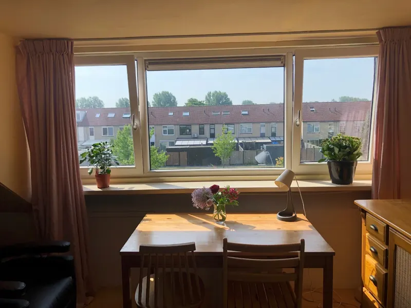 Kamer in Almere, Almere